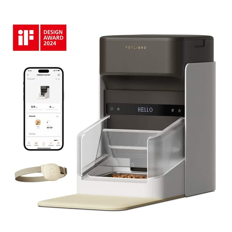Distributeur de croquettes Petlibro One RFID avec son médaillon de collier et l'application